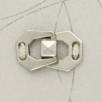 Крючок металл Z50701